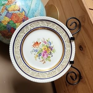 Vintage  Johnson Brothers Chadwell dinner plate